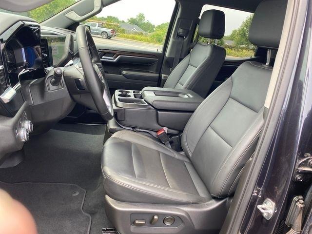 GMC Sierra 1500 SLT Crew Cab 4WD 2026