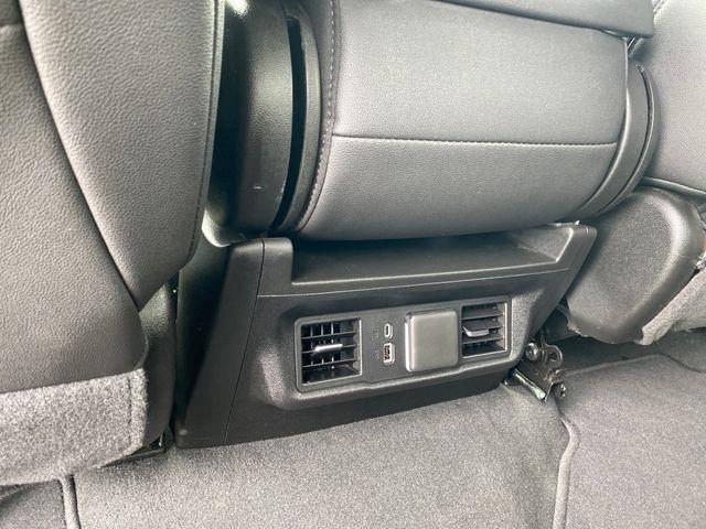 GMC Sierra 1500 SLT Crew Cab 4WD 2026