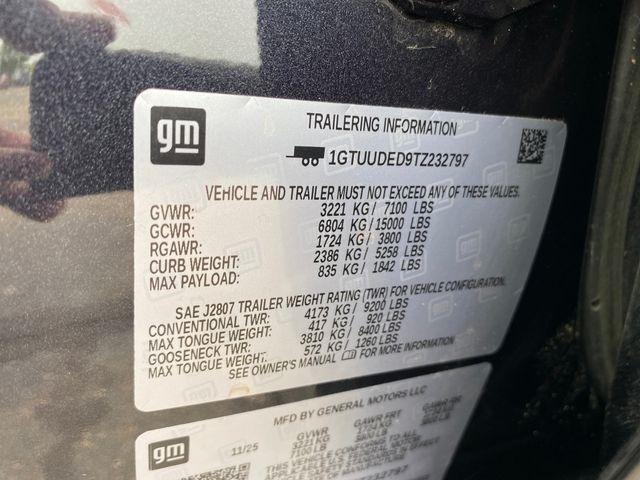 GMC Sierra 1500 SLT Crew Cab 4WD 2026