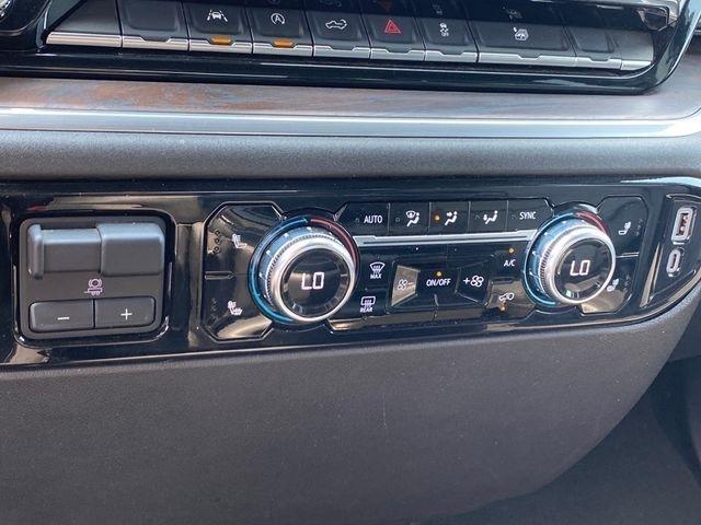 GMC Sierra 1500 SLT Crew Cab 4WD 2025