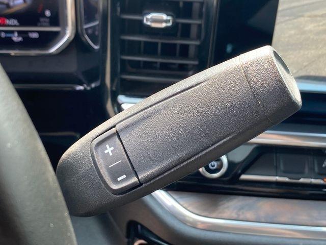 GMC Sierra 1500 SLT Crew Cab 4WD 2025