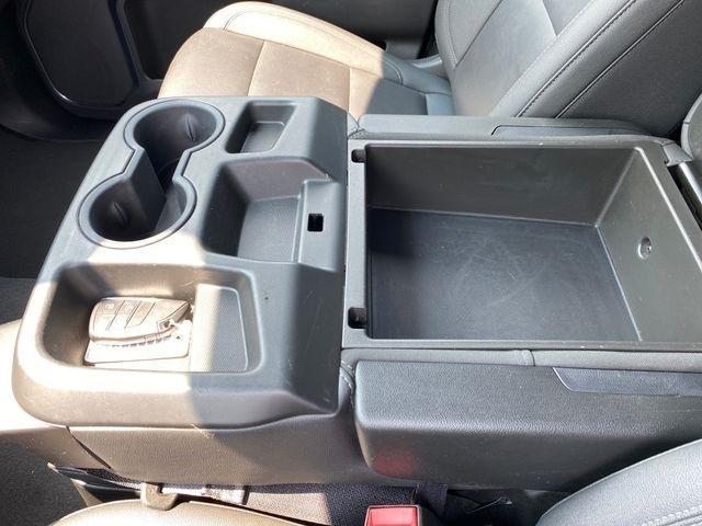 GMC Sierra 1500 SLT Crew Cab 4WD 2025