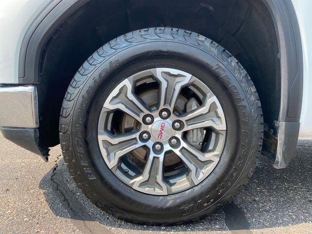 GMC Sierra 1500 SLT Crew Cab 4WD 2025