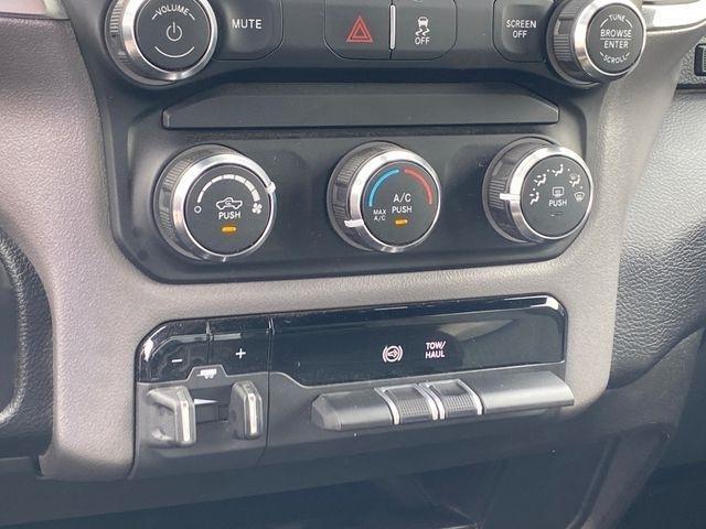 RAM 2500 Tradesman Crew Cab SWB 4WD 2024