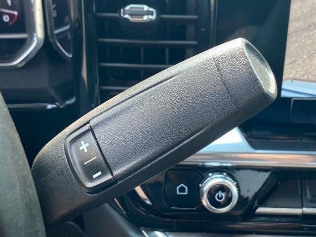 GMC Sierra 1500 SLT Crew Cab 4WD 2025
