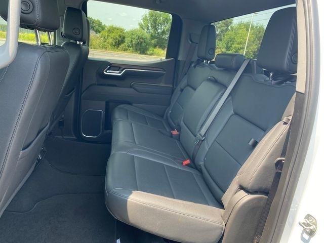 GMC Sierra 1500 SLT Crew Cab 4WD 2025
