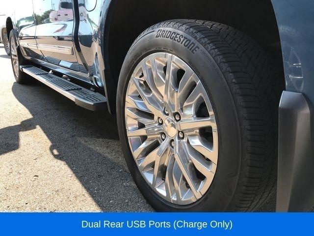 Chevrolet Silverado 1500 High Country Crew Cab 4WD 2024