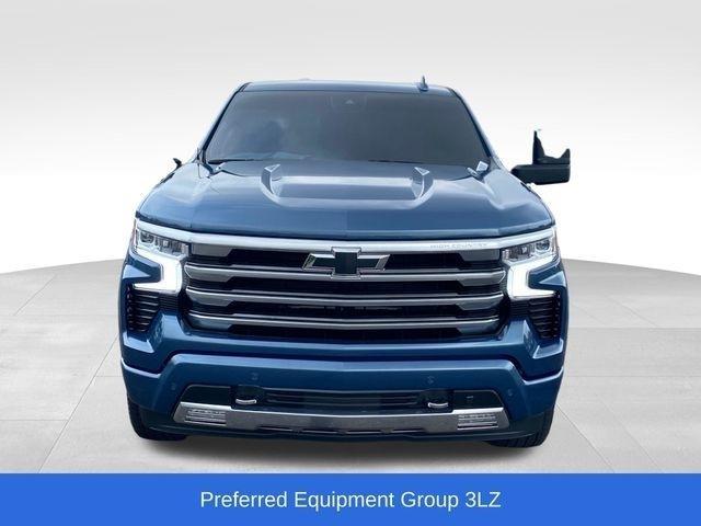Chevrolet Silverado 1500 High Country Crew Cab 4WD 2024