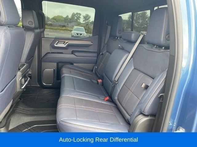 Chevrolet Silverado 1500 High Country Crew Cab 4WD 2024