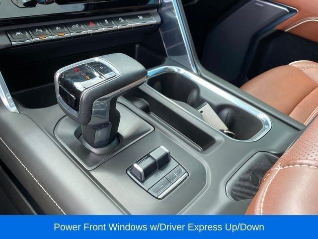 GMC Sierra 1500 Denali Ultimate Crew Cab 4WD 2023
