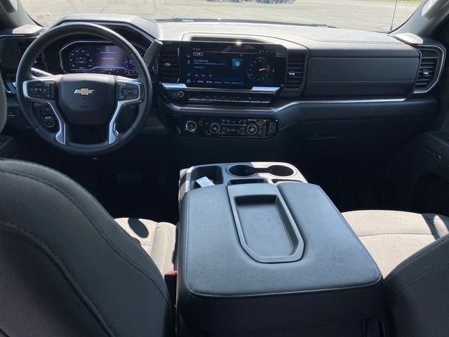Chevrolet Silverado 1500 LT-L Crew Cab 4WD 2024