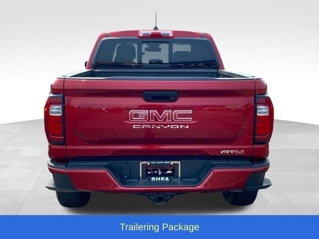 GMC Canyon AT4 Crew Cab 4WD 2024