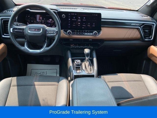 GMC Canyon AT4 Crew Cab 4WD 2024