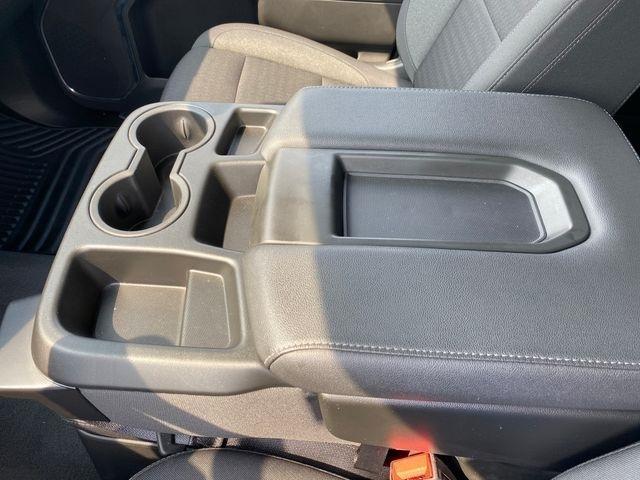 Chevrolet Silverado 1500 LT-L Crew Cab 4WD 2024
