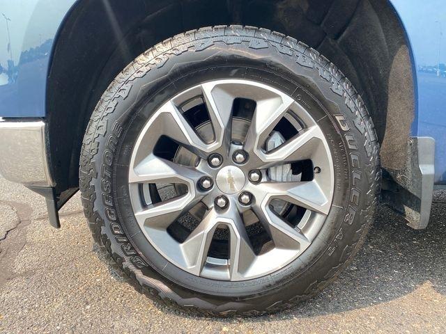 Chevrolet Silverado 1500 LT-L Crew Cab 4WD 2024