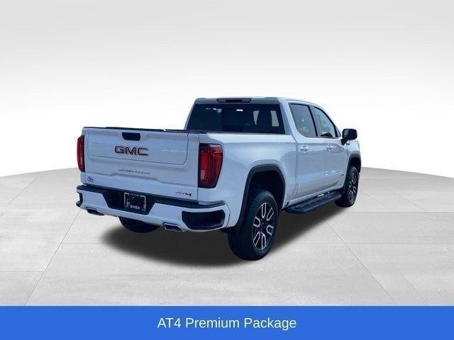 GMC Sierra 1500 AT4 Crew Cab 4WD 2024