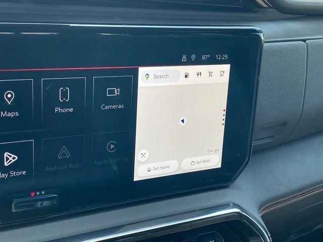 GMC Sierra 1500 AT4 Crew Cab 4WD 2024