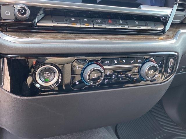 Chevrolet Silverado 1500 LT-L Crew Cab 4WD 2024