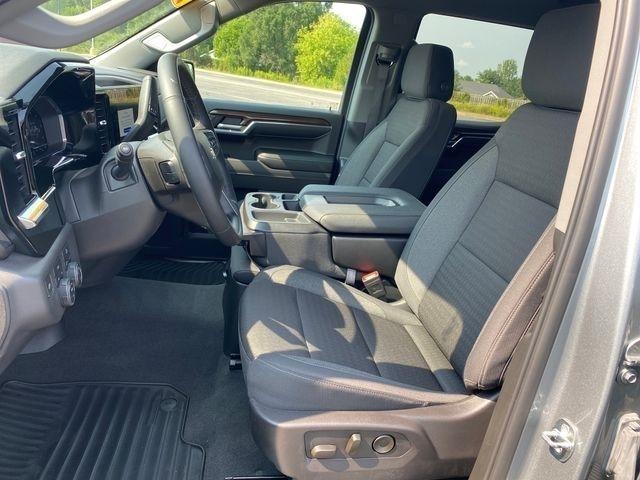 Chevrolet Silverado 1500 LT-L Crew Cab 4WD 2024