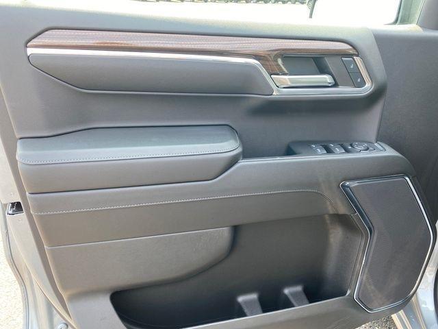 Chevrolet Silverado 1500 LT-L Crew Cab 4WD 2024
