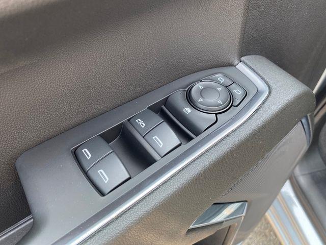 Chevrolet Silverado 1500 LT-L Crew Cab 4WD 2024