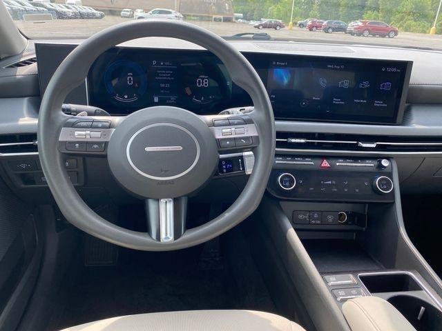 Hyundai Sonata SEL 2025