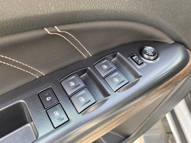 GMC Canyon Denali Crew Cab Long Box 4WD 2021