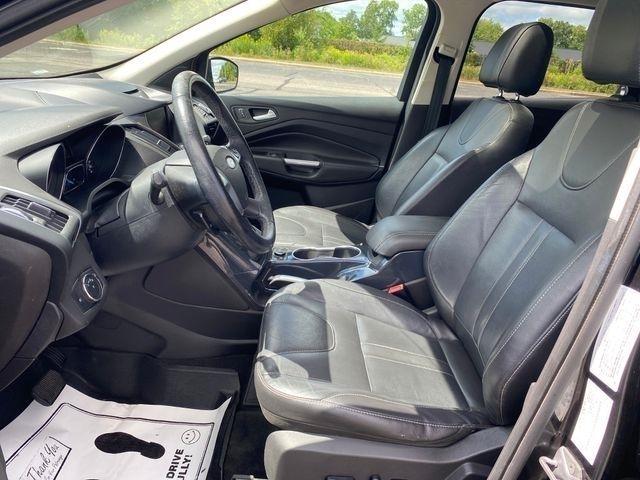 Ford Escape Titanium 4WD 2013