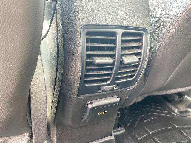 Ford Escape Titanium 4WD 2013
