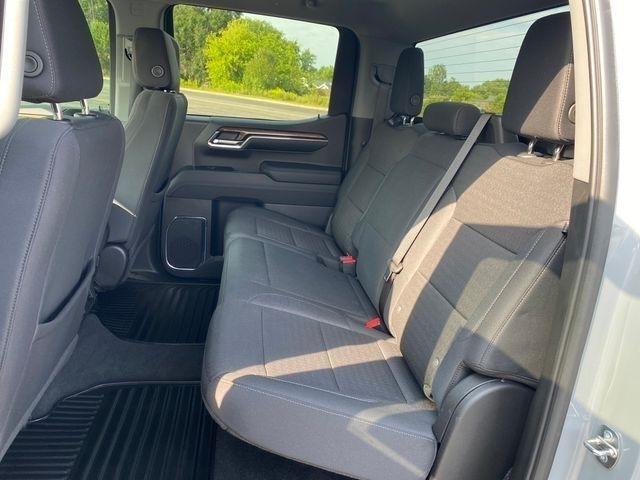 Chevrolet Silverado 1500 LT-L Crew Cab 4WD 2024