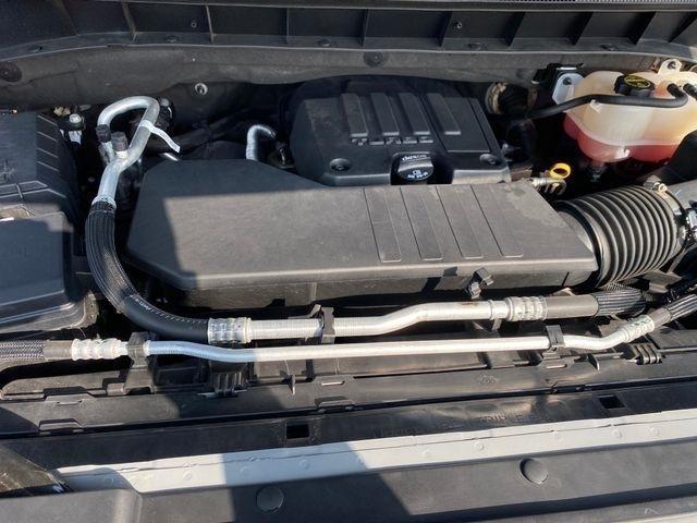 Chevrolet Silverado 1500 LT-L Crew Cab 4WD 2024