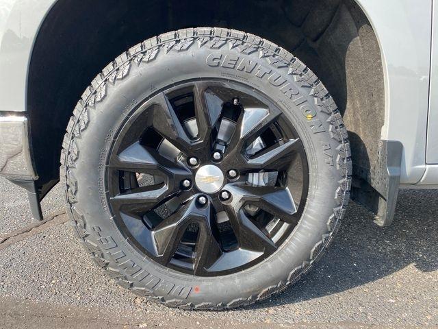 Chevrolet Silverado 1500 LT-L Crew Cab 4WD 2024