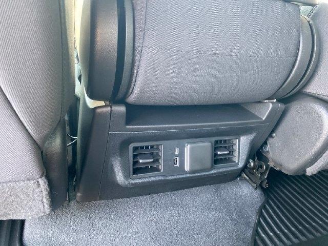 Chevrolet Silverado 1500 LT-L Crew Cab 4WD 2024