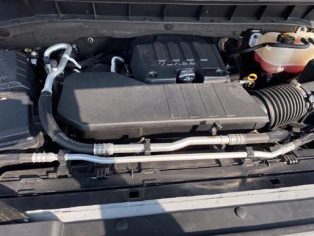 Chevrolet Silverado 1500 LT-L Crew Cab 4WD 2024