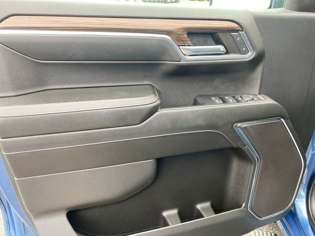 Chevrolet Silverado 1500 LT-L Crew Cab 4WD 2024