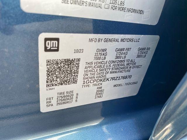 Chevrolet Silverado 1500 LT-L Crew Cab 4WD 2024