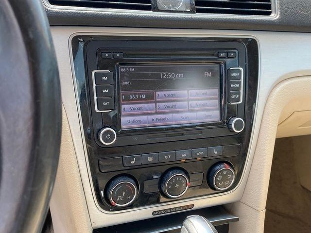 Volkswagen Passat 2.5L SE MT 2013