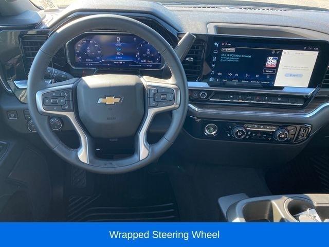 Chevrolet Silverado 1500 LT-L Crew Cab 4WD 2024