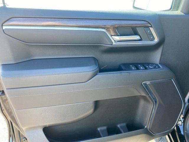 Chevrolet Silverado 1500 LT-L Crew Cab 4WD 2024