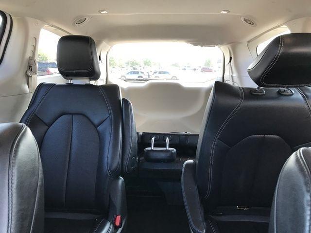 Chrysler Pacifica Hybrid Select 2024