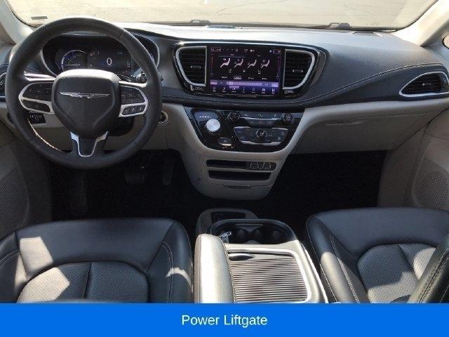 Chrysler Pacifica Hybrid Select 2024