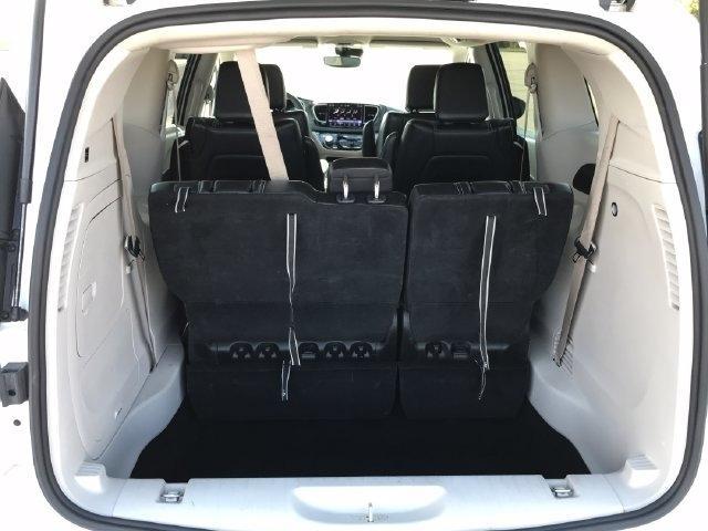 Chrysler Pacifica Hybrid Select 2024