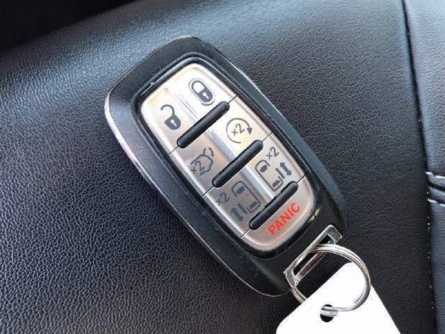 Chrysler Pacifica Hybrid Select 2024