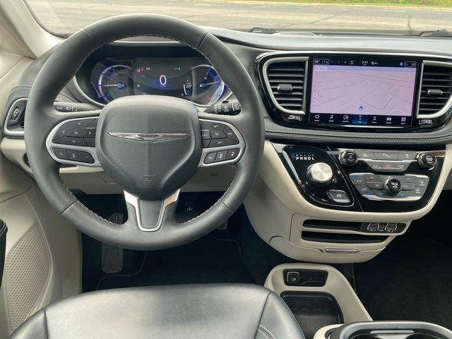 Chrysler Pacifica Hybrid Select 2024