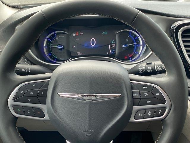 Chrysler Pacifica Hybrid Select 2024