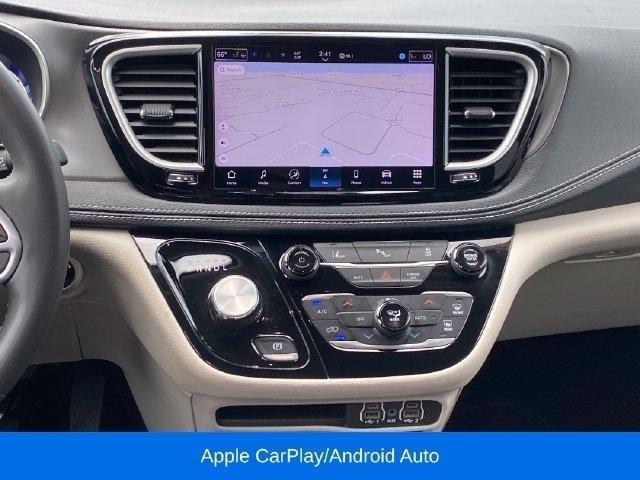 Chrysler Pacifica Hybrid Select 2024