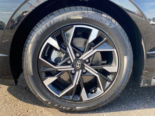 Hyundai Sonata SEL 2025