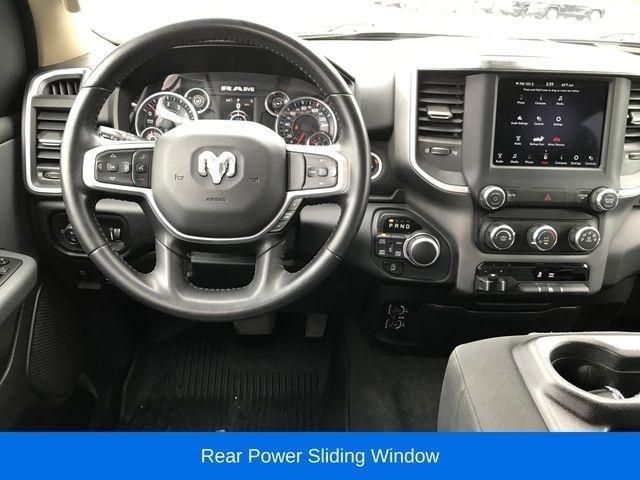 RAM 1500 Big Horn Crew Cab SWB 4WD 2020