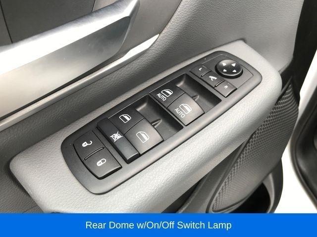 RAM 1500 Big Horn Crew Cab SWB 4WD 2020