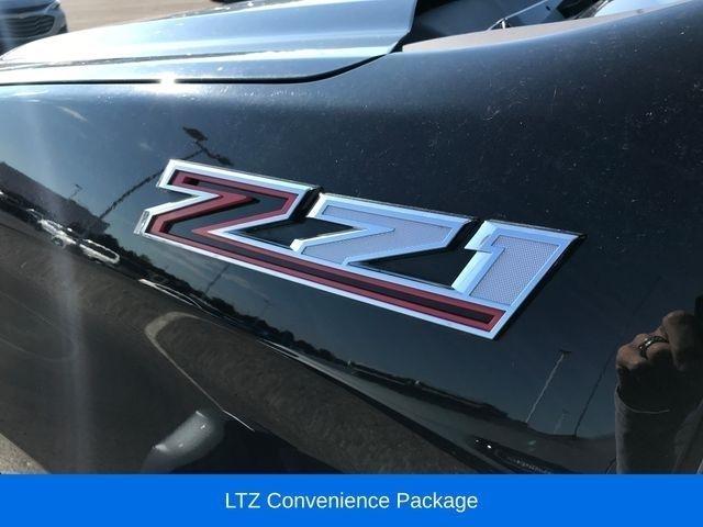 Chevrolet Silverado 1500 LTZ Crew Cab 4WD 2023